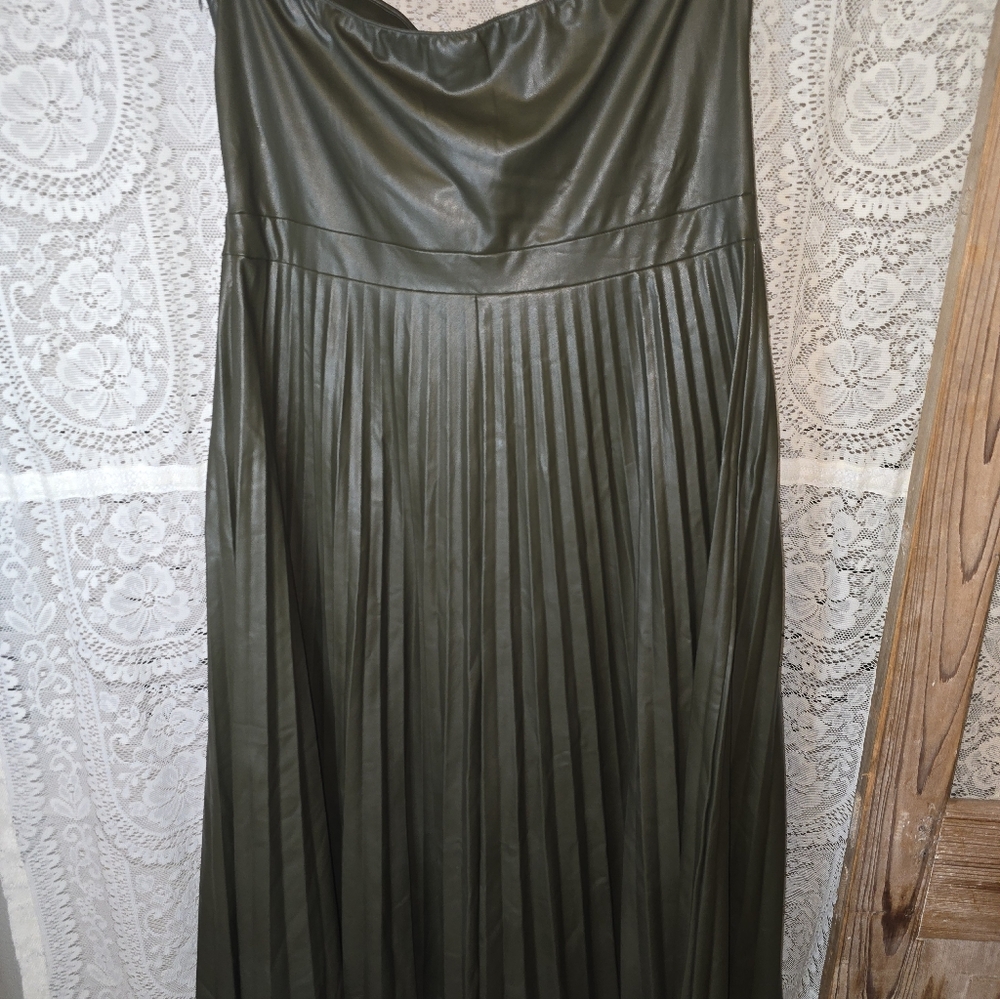 Scoop, Green, Strapless, Pleated Midi Dress, Leather Look Womens XL - Picture 7 of 11